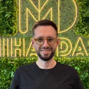 Dr. Vlad Negru, endodonție MD Dental Pitești